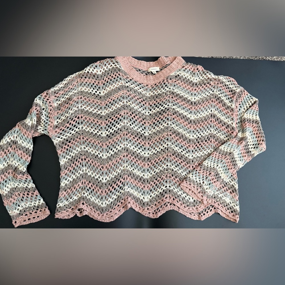 Crochet knit cropped oversized sweater top medium large. Pink cream grey
